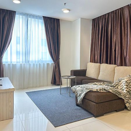 Summer Suites Klcc By Apartx Kuala Lumpur Exterior photo